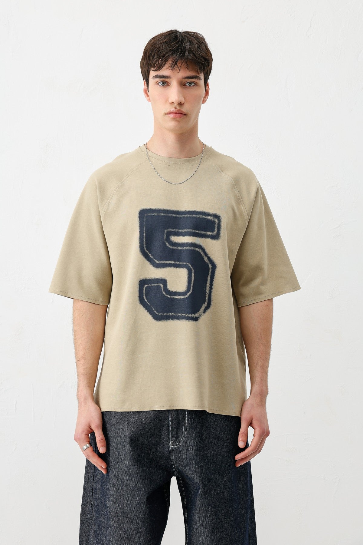 Bisiklet Yaka Oversize 5 Baskılı Tişört
