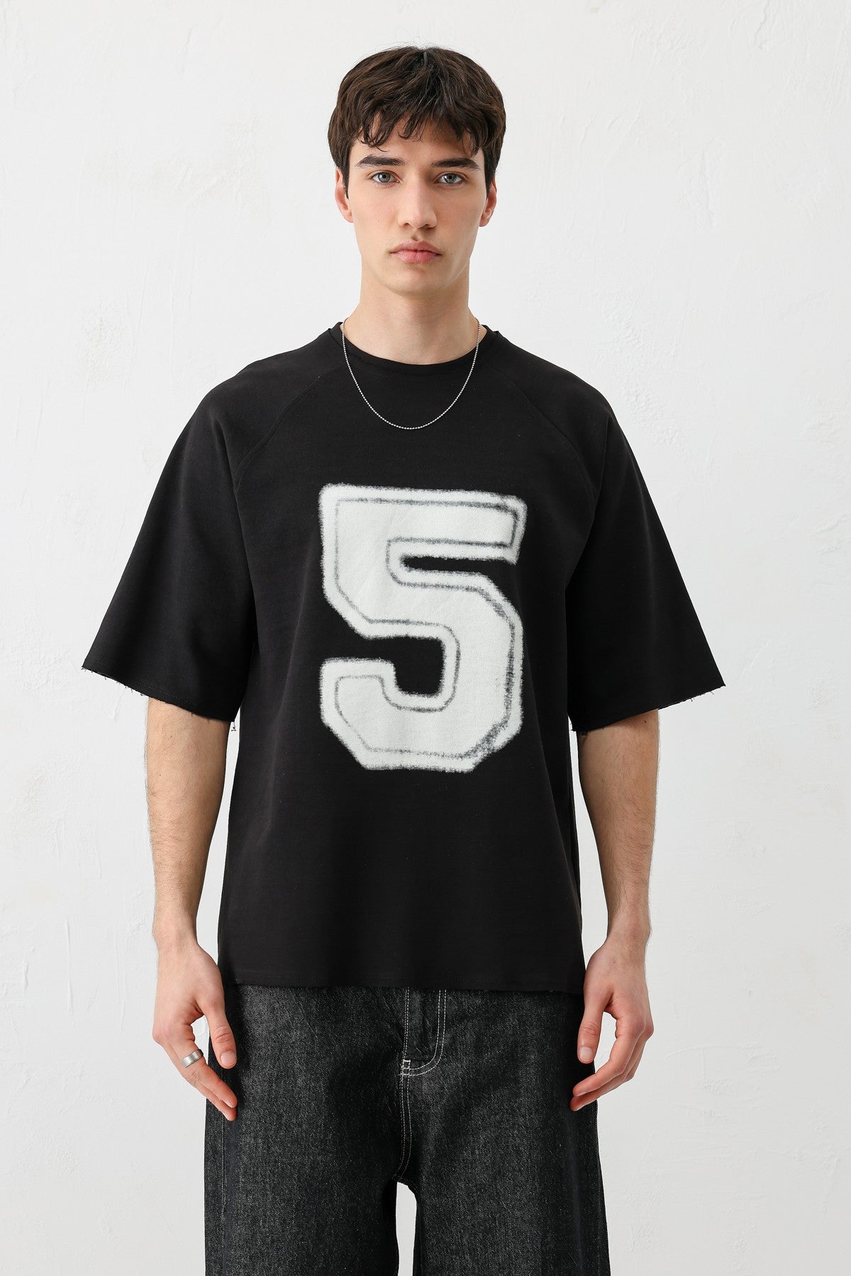 Bisiklet Yaka Oversize 5 Baskılı Tişört