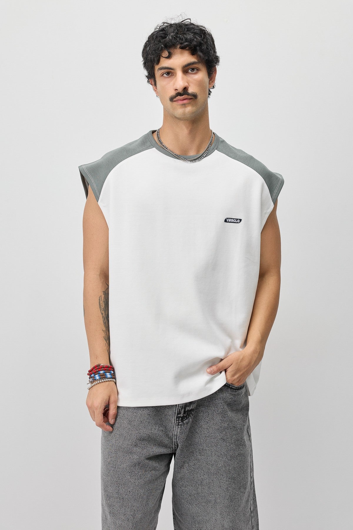 Oversize Arka Baskılı Kolsuz Tişört