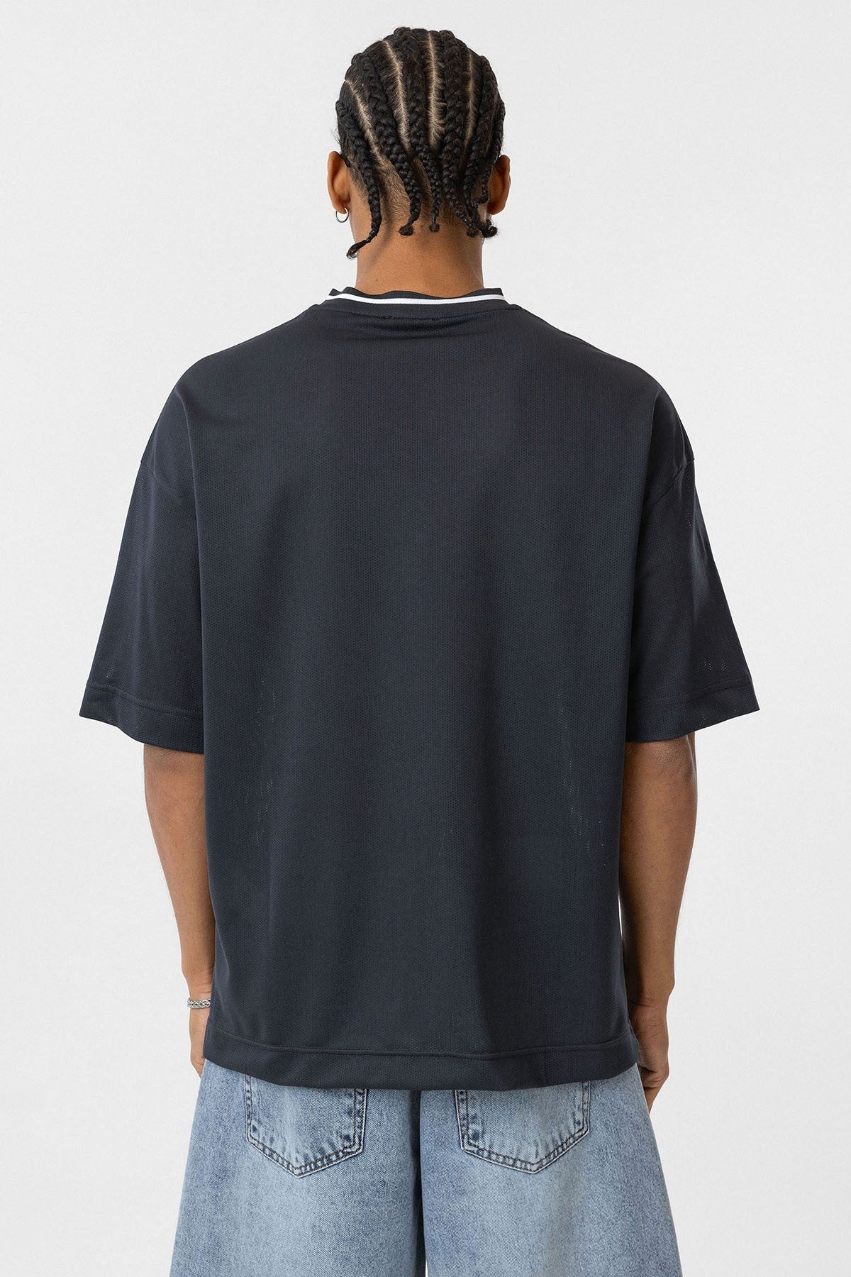 Oversize V Yaka Forma Tişört