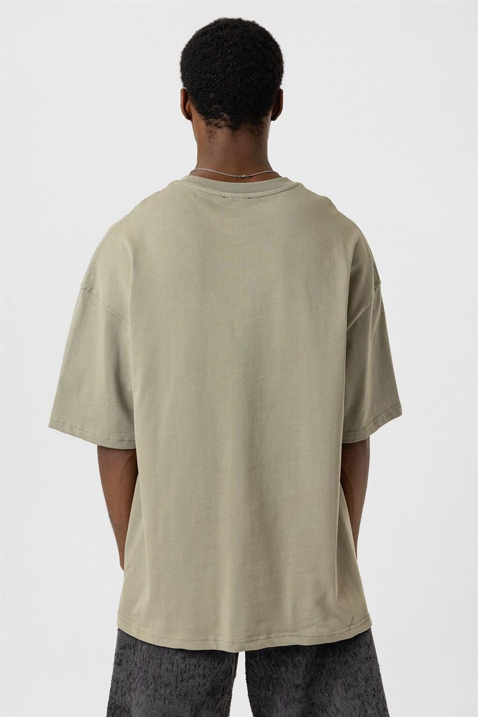 Bisiklet Yaka Cepli Oversize Tişört