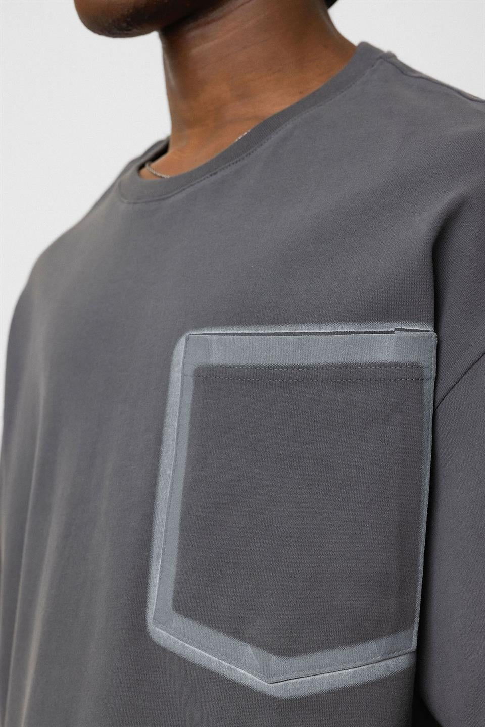 Bisiklet Yaka Cepli Oversize Tişört