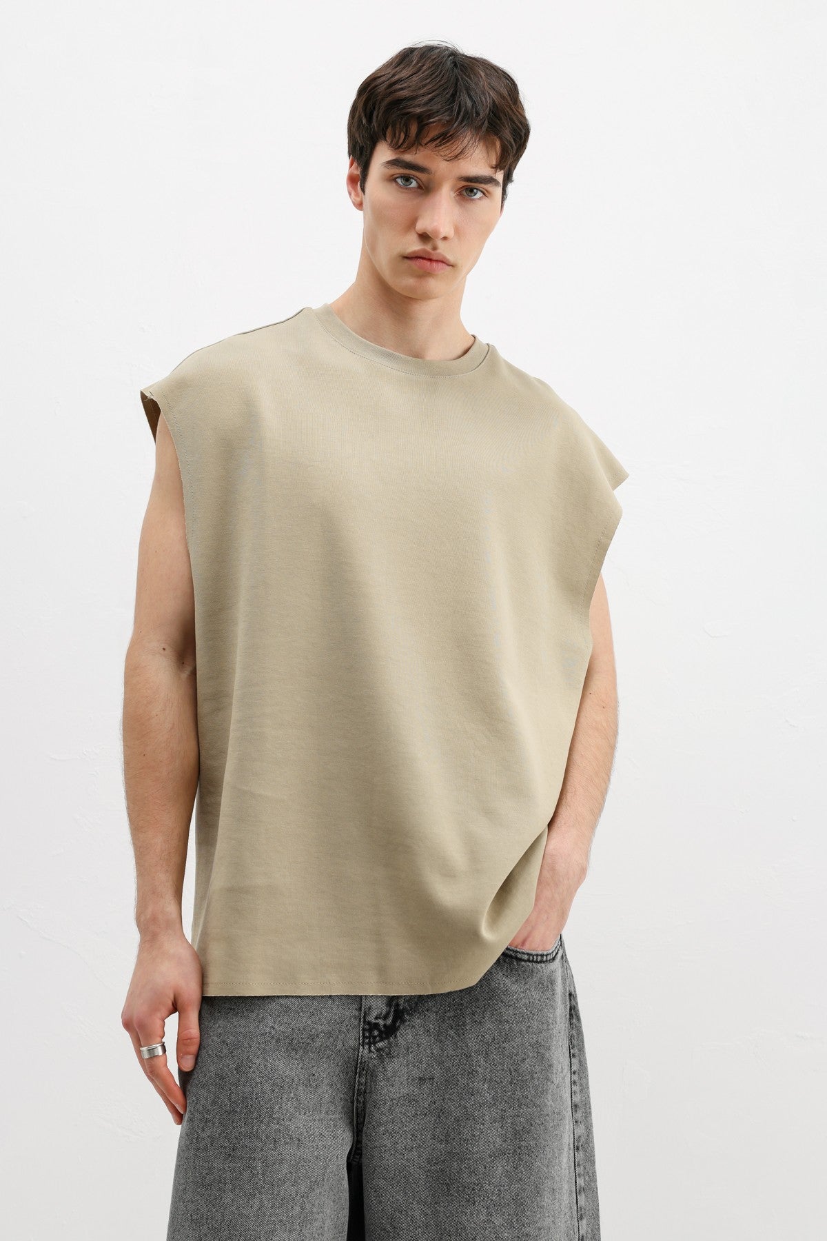 Oversize Kolsuz Basic Tişört