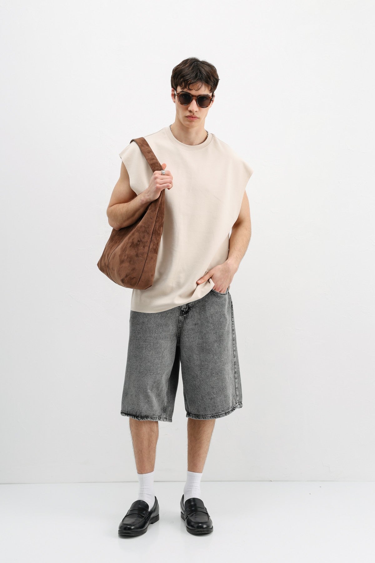 Oversize Kolsuz Basic Tişört