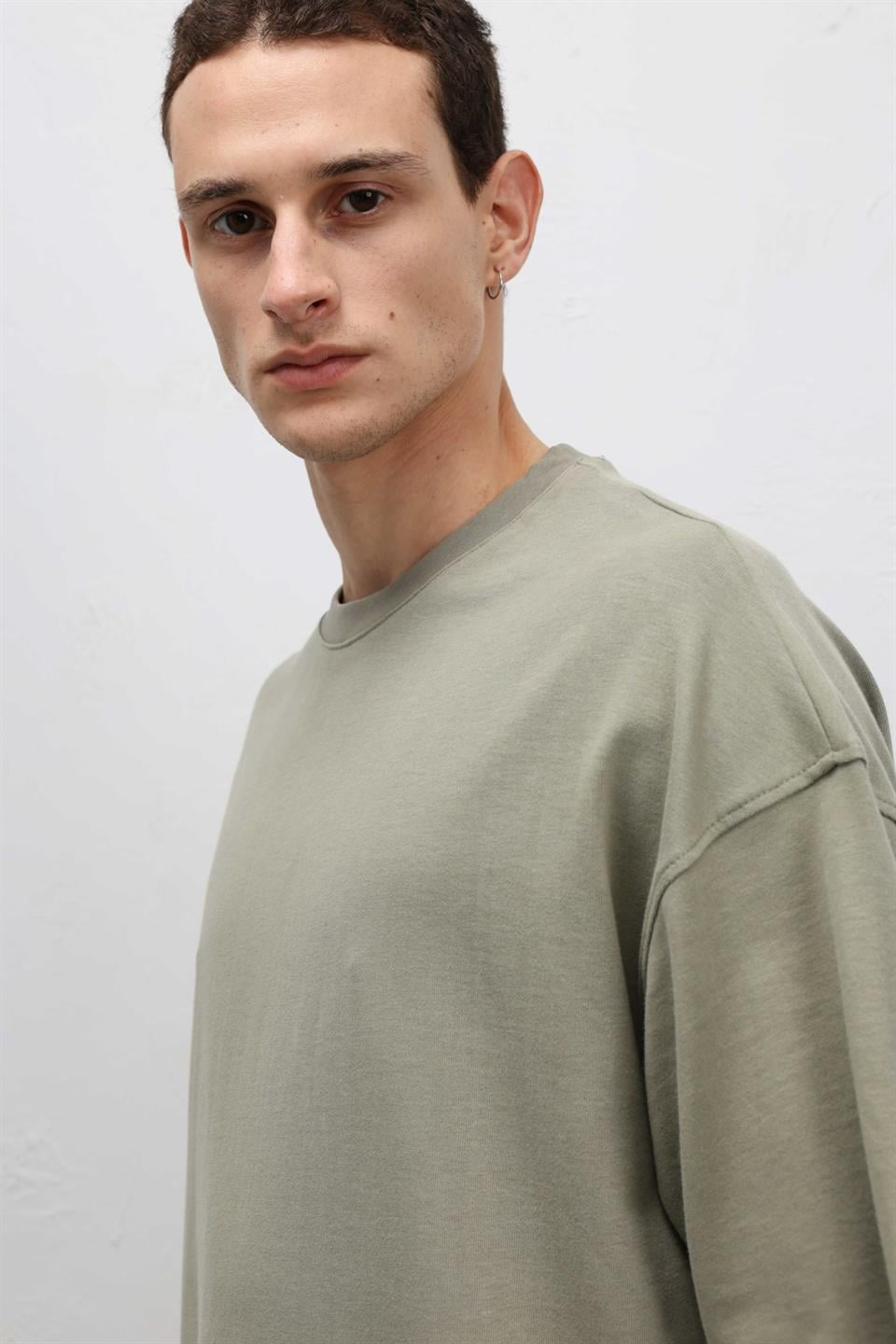 Basic Oversize Bisiklet Yaka Tişört