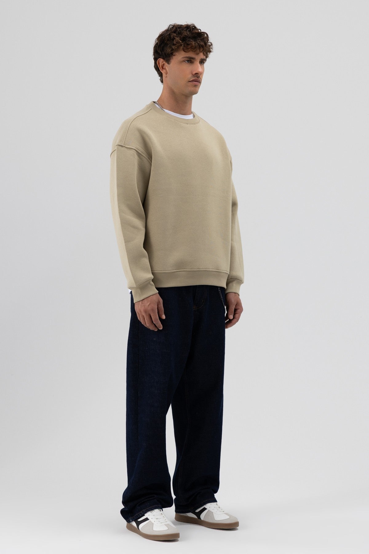 Basic Bisiklet Yaka Oversize Sweatshirt