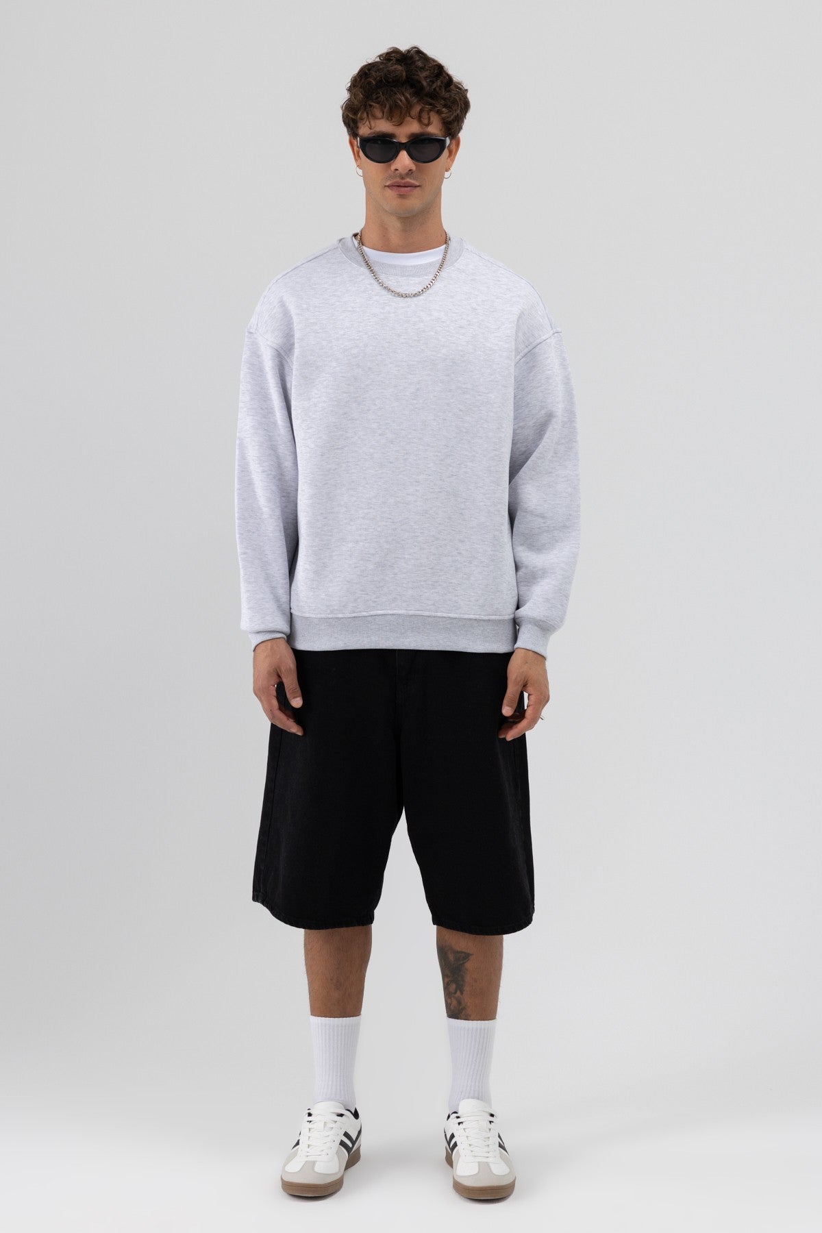 Basic Bisiklet Yaka Oversize Sweatshirt