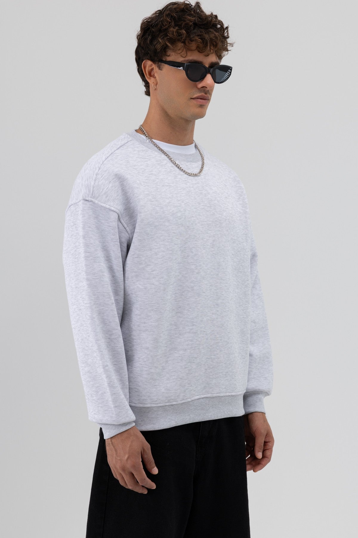 Basic Bisiklet Yaka Oversize Sweatshirt