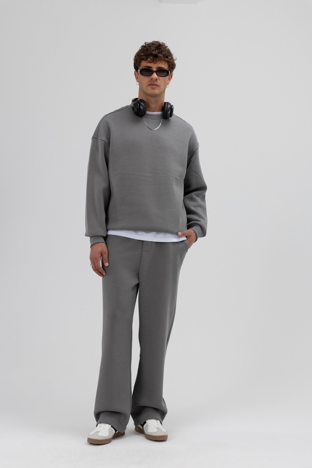 Basic Bisiklet Yaka Oversize Sweatshirt