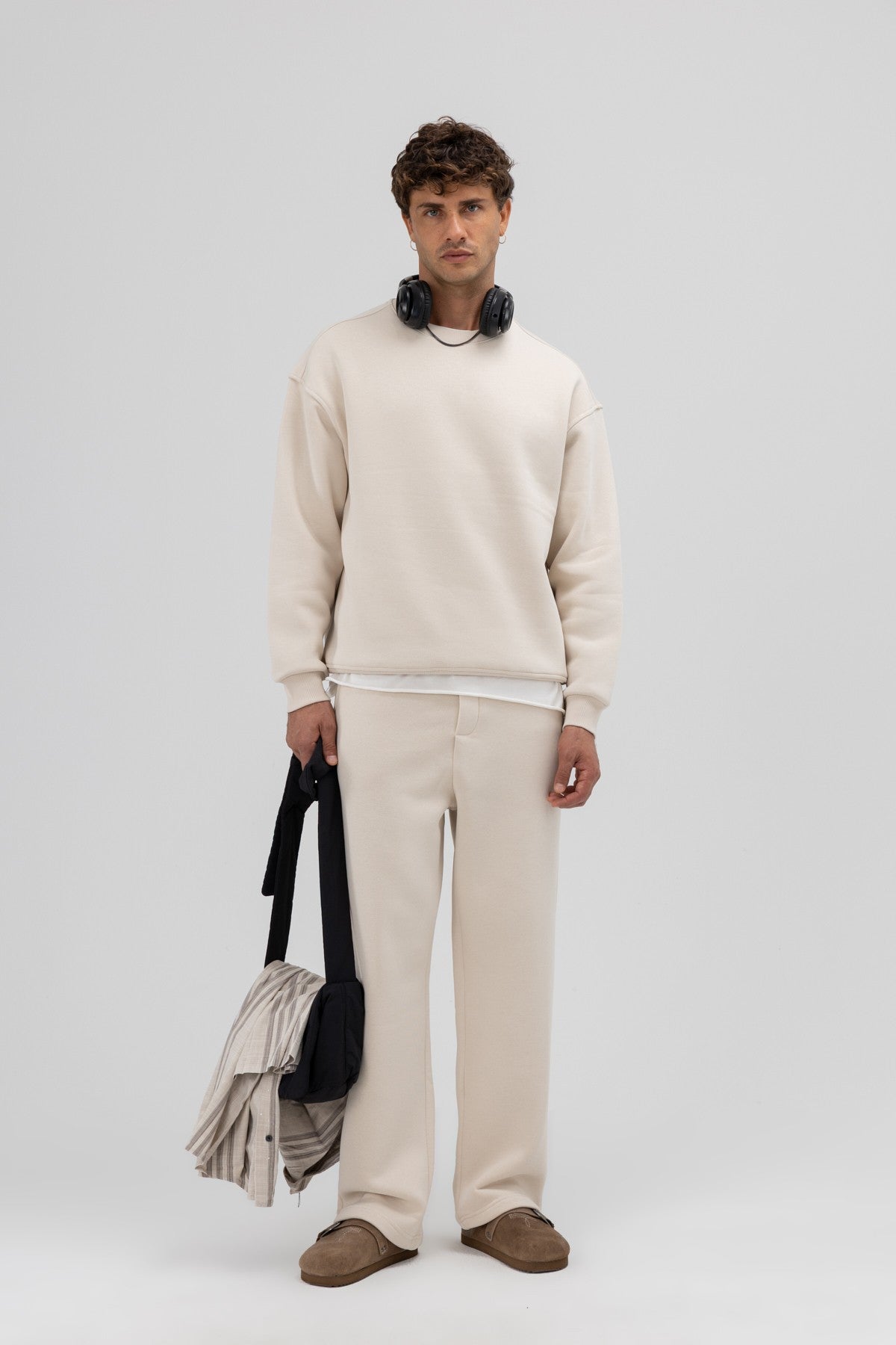 Basic Bisiklet Yaka Oversize Sweatshirt