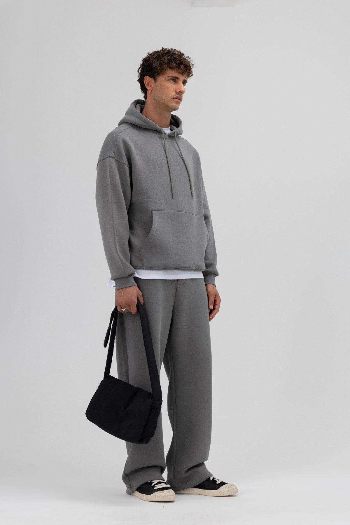 Basic Oversize Kapüşonlu Sweatshirt