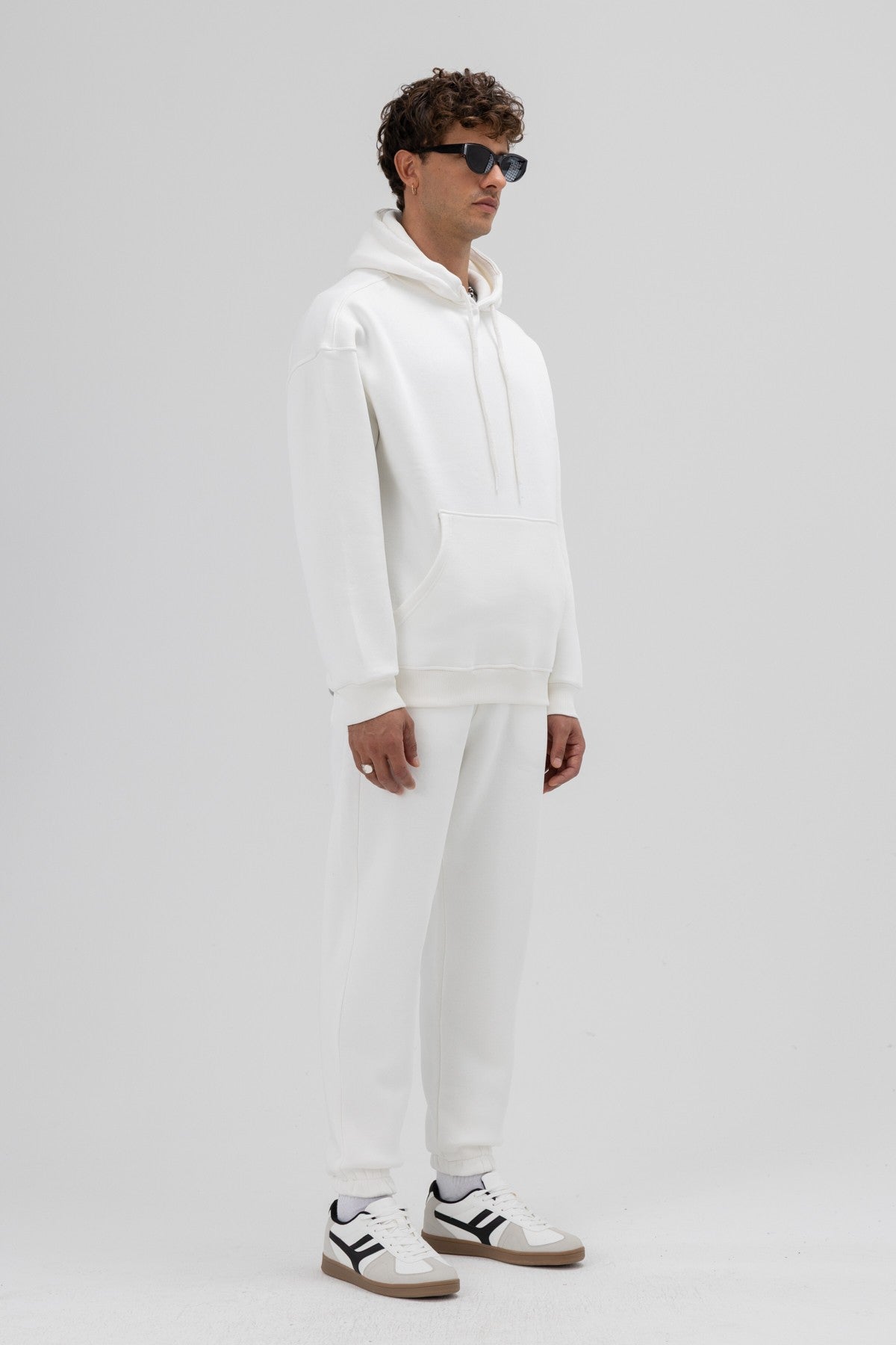 Basic Oversize Kapüşonlu Sweatshirt