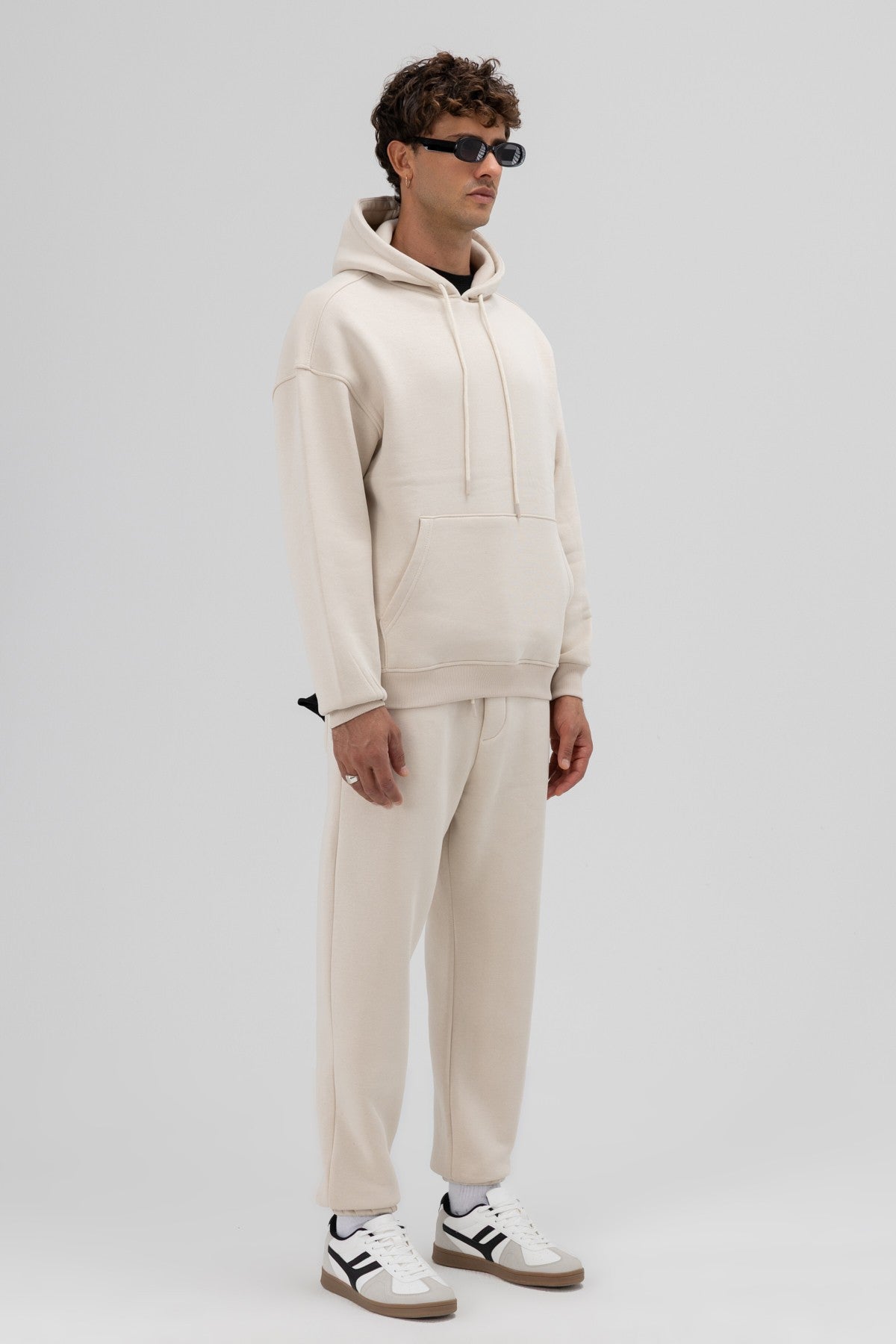 Basic Oversize Kapüşonlu Sweatshirt