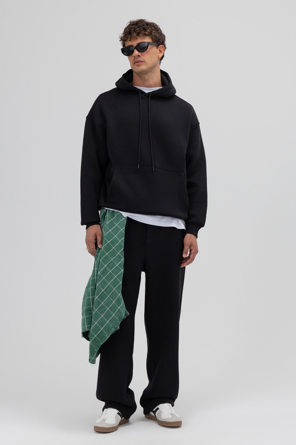 Basic Oversize Kapüşonlu Sweatshirt