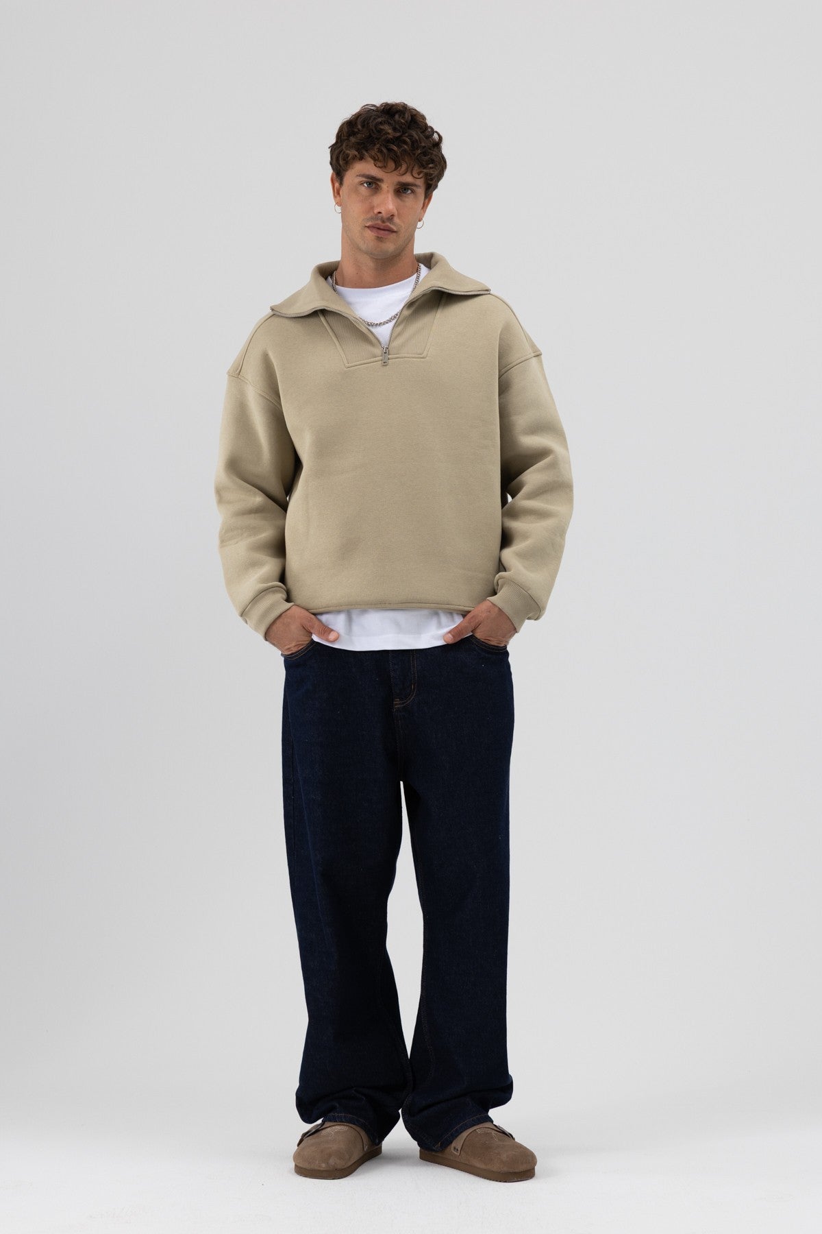 Basic Fermuarlı Dik Yaka Sweatshirt