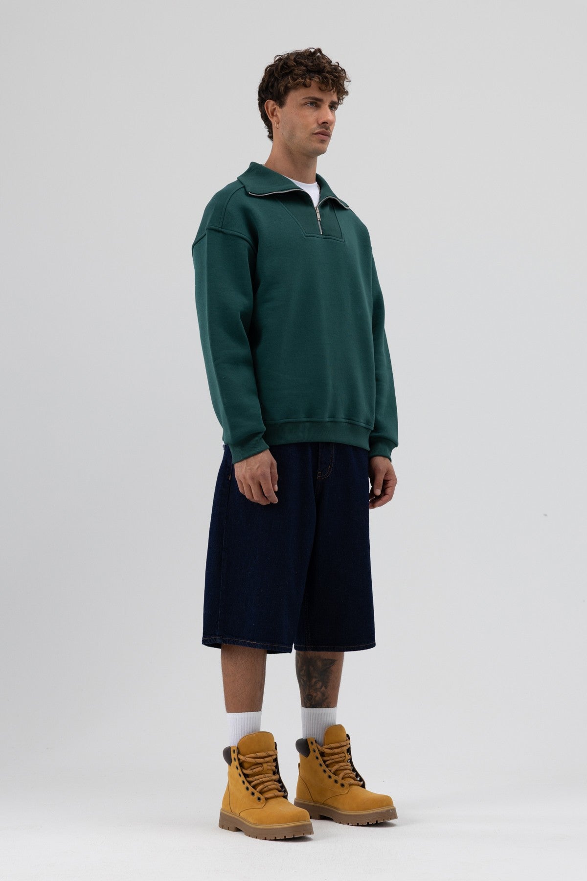 Basic Fermuarlı Dik Yaka Sweatshirt