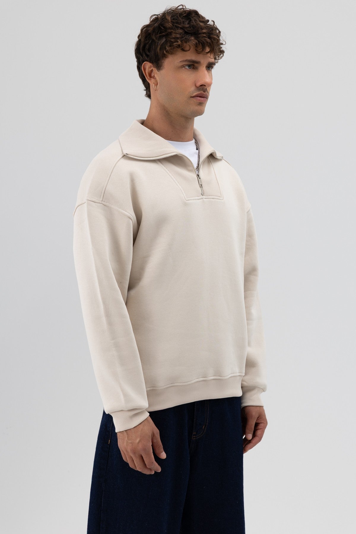 Basic Fermuarlı Dik Yaka Sweatshirt