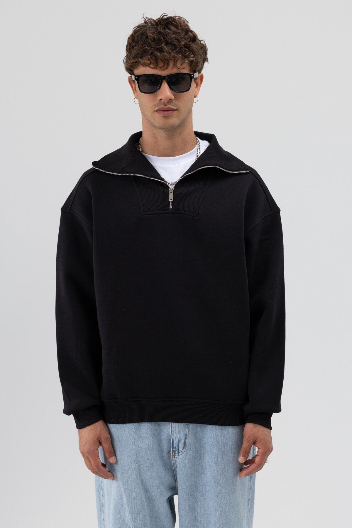 Basic Fermuarlı Dik Yaka Sweatshirt