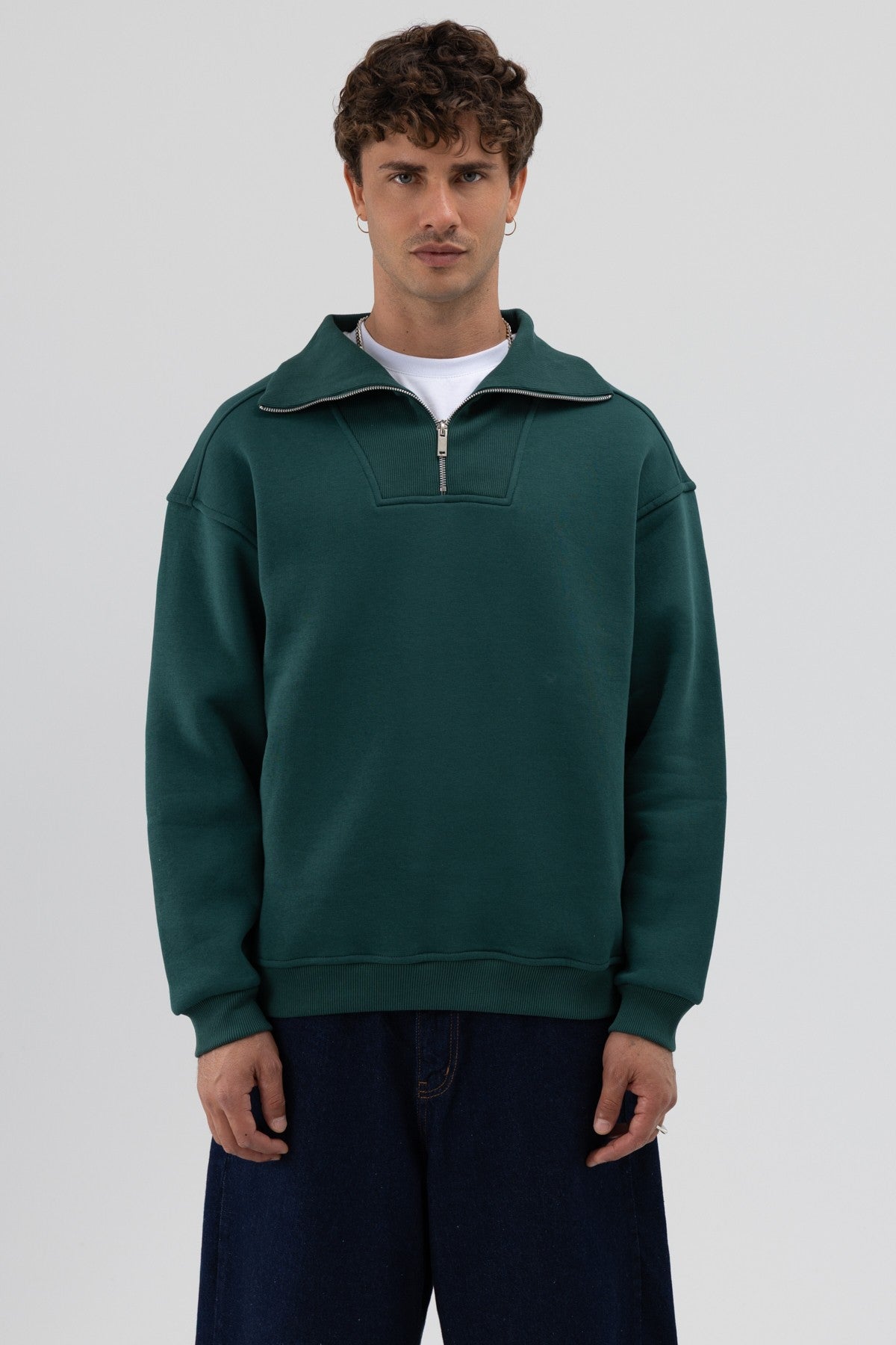 Basic Fermuarlı Dik Yaka Sweatshirt
