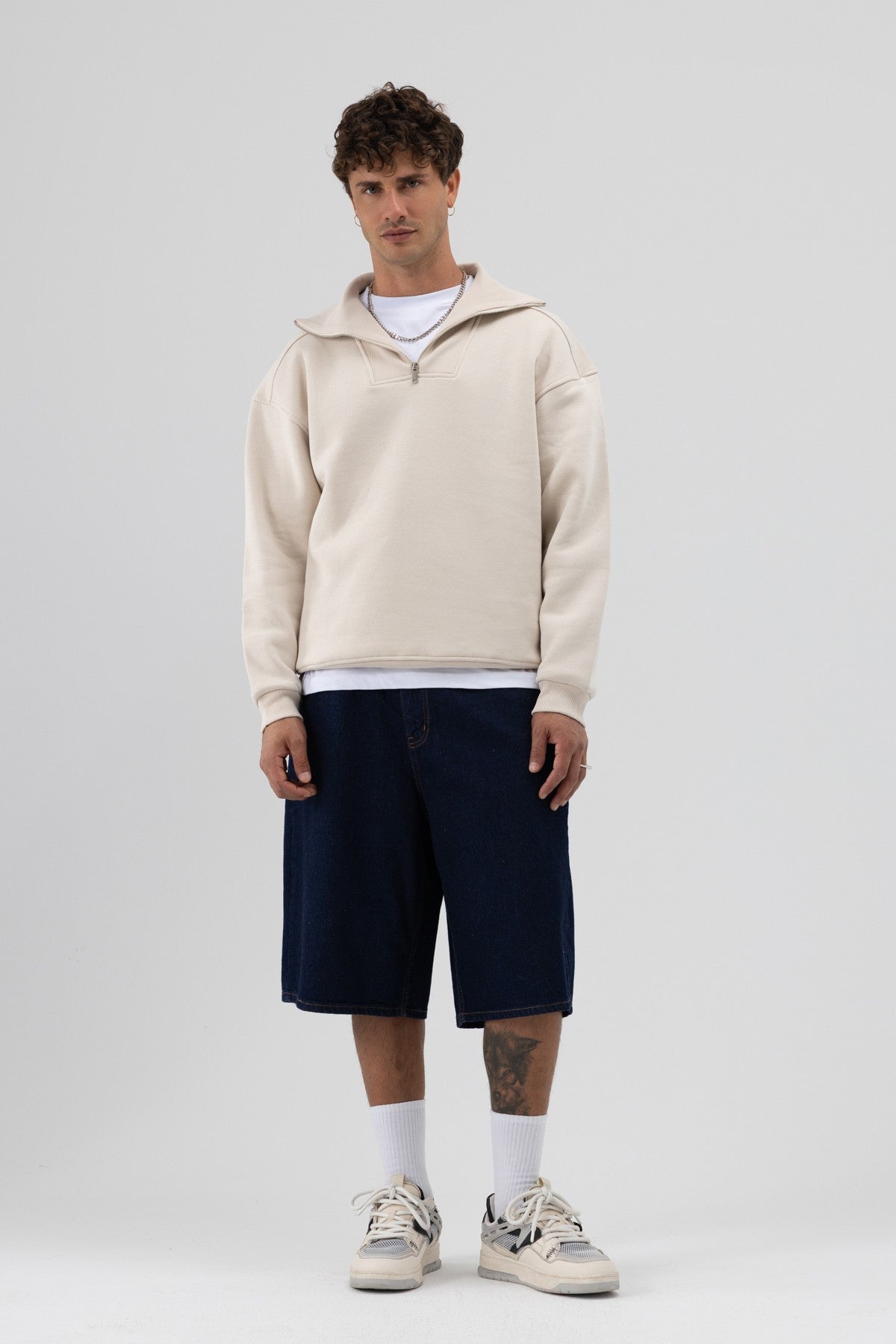 Basic Fermuarlı Dik Yaka Sweatshirt
