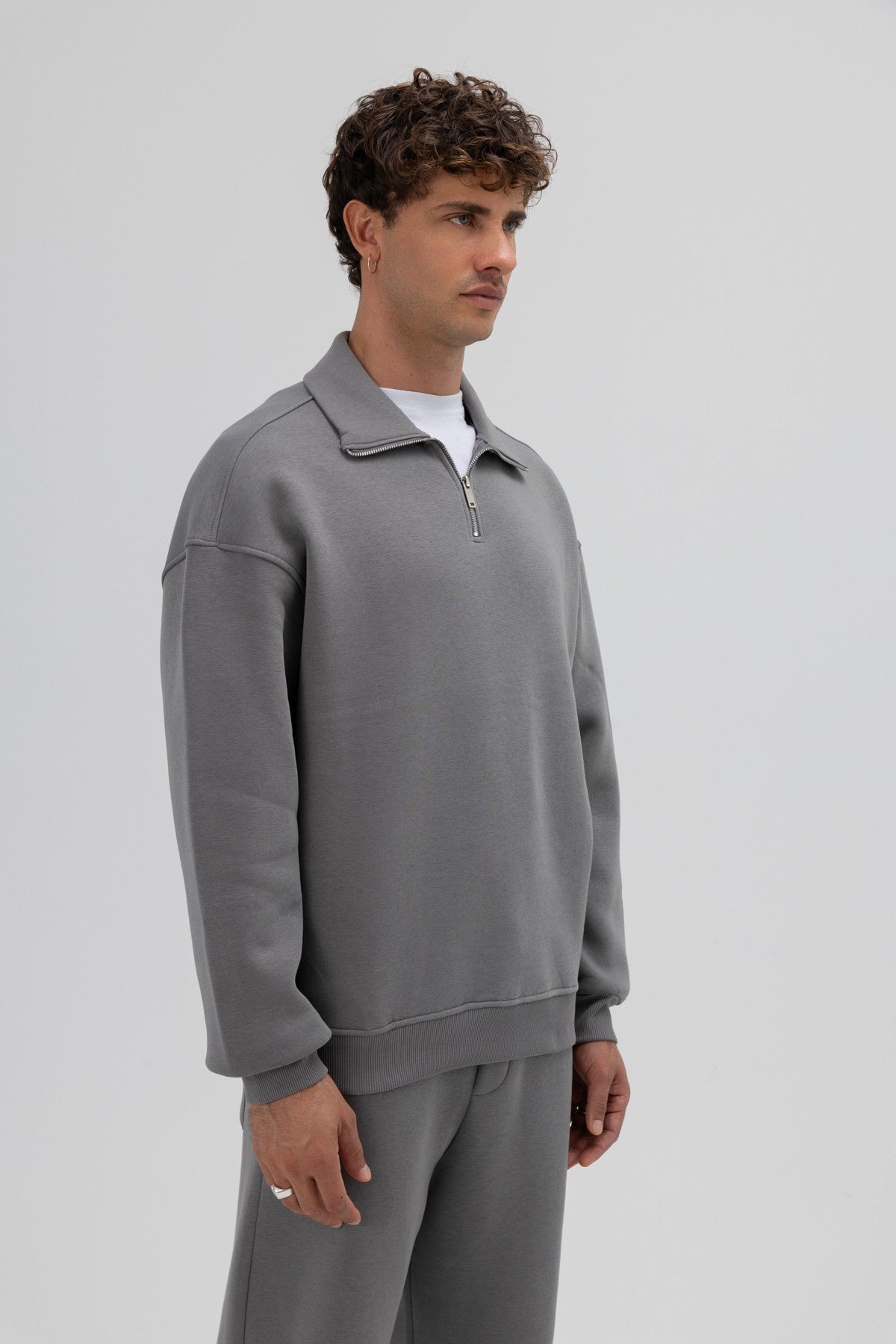 Oversize Fermuarlı Dik Yaka Sweatshirt