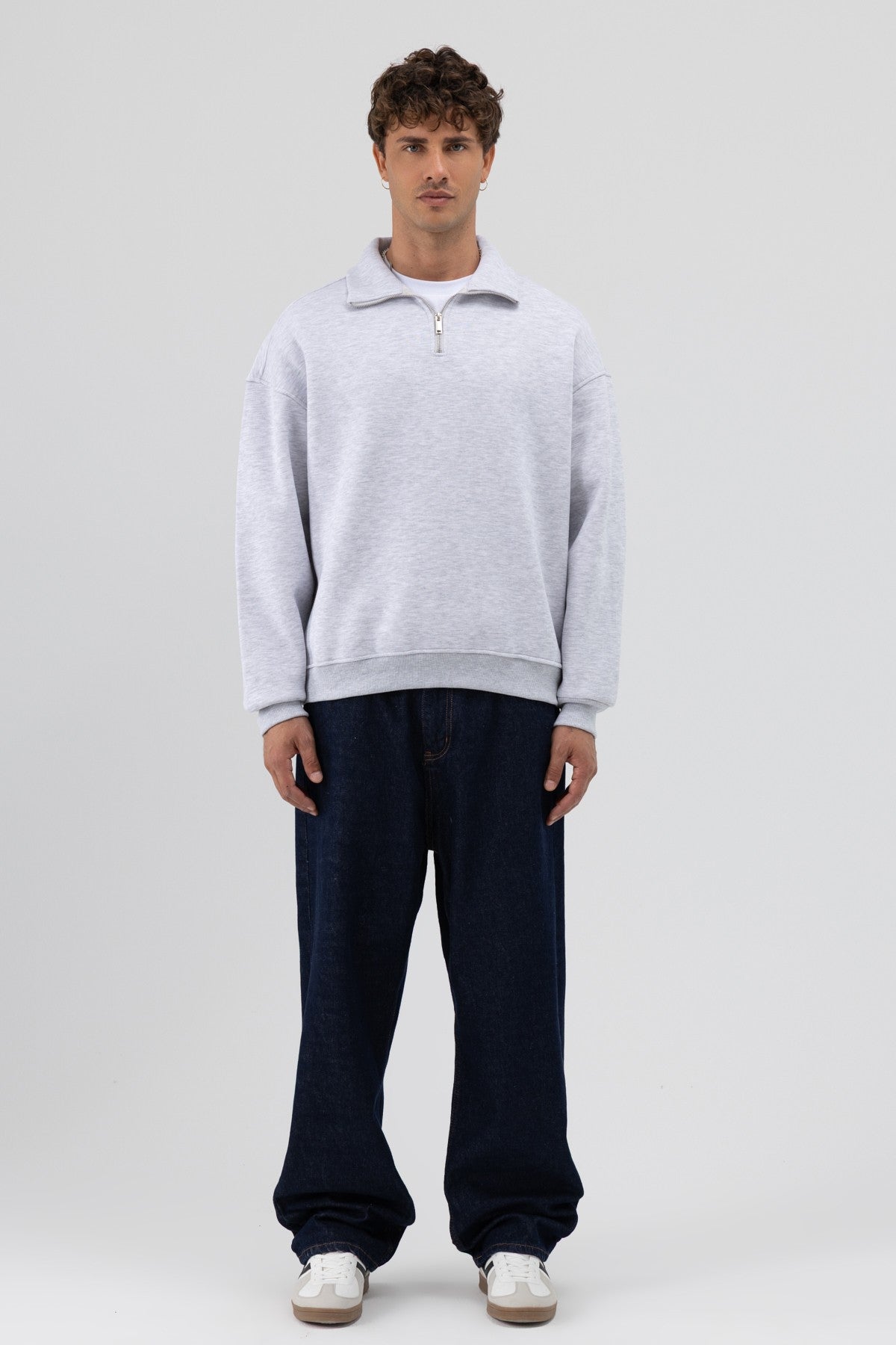 Oversize Fermuarlı Dik Yaka Sweatshirt