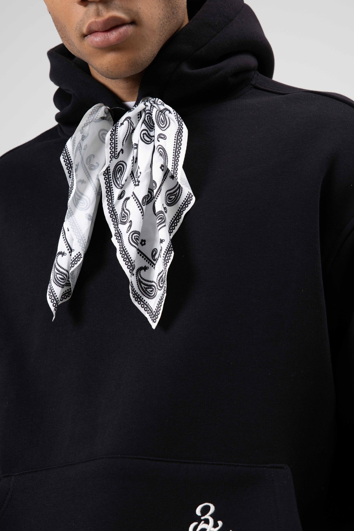 Oversize Fular Detaylı Kapüşonlu Sweatshirt