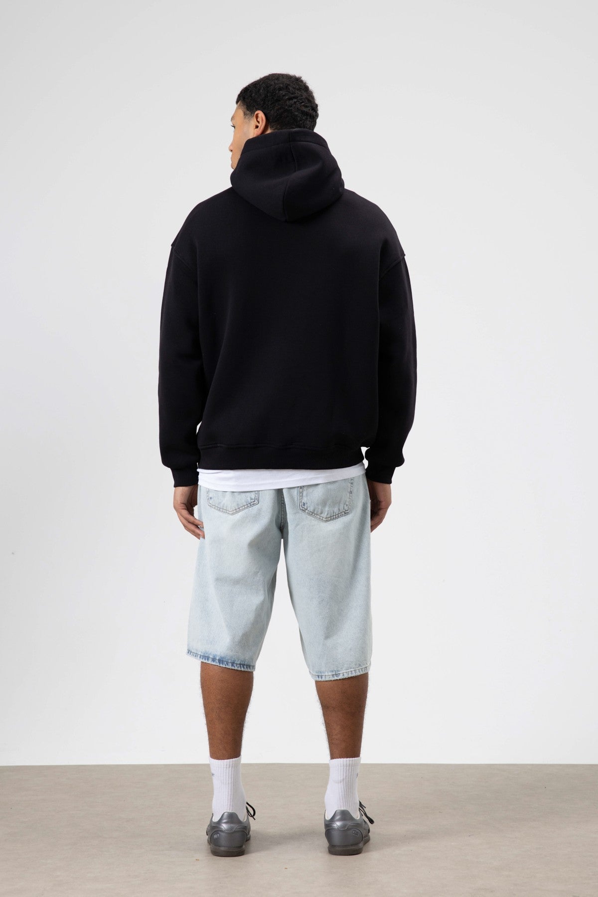 Oversize Fular Detaylı Kapüşonlu Sweatshirt