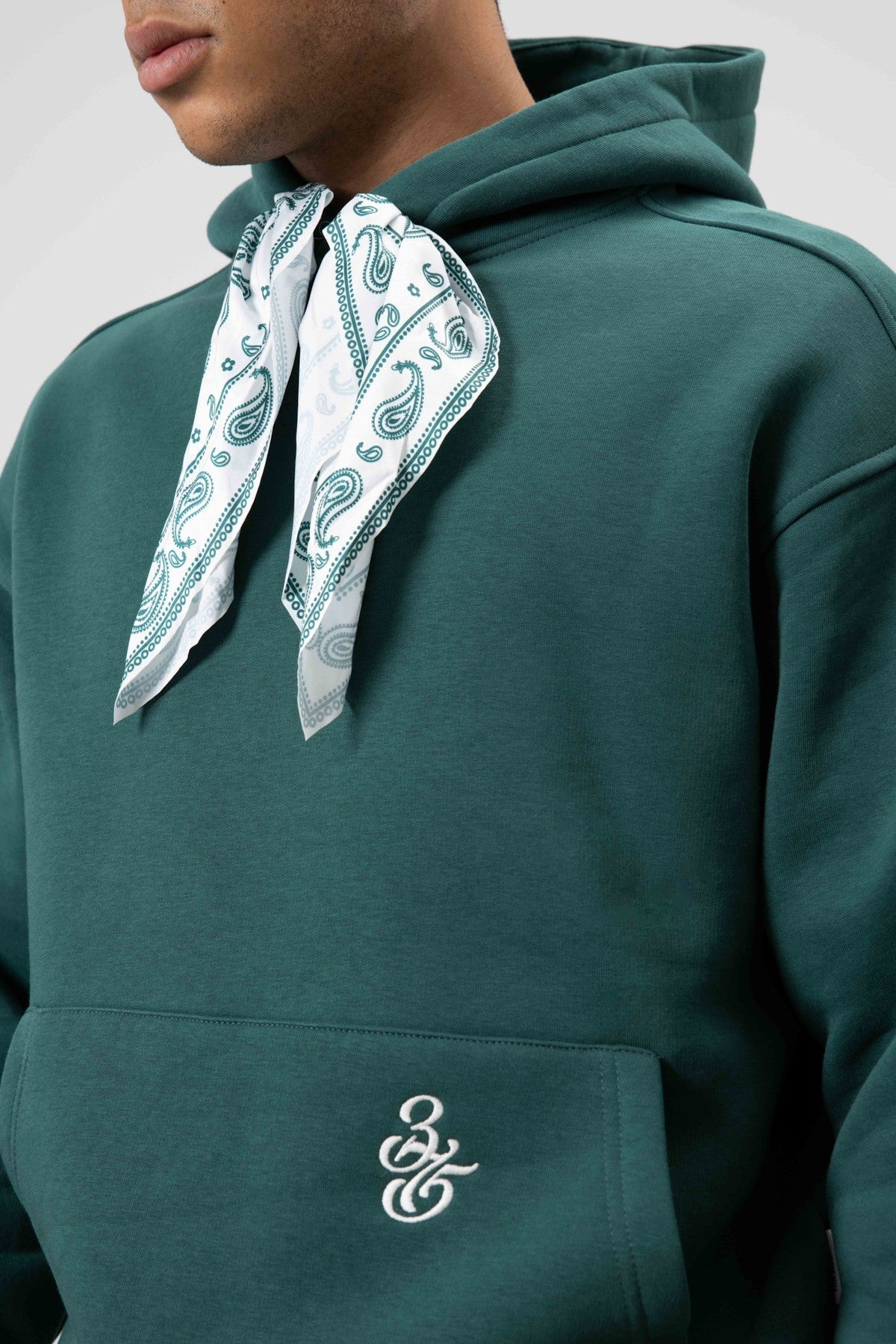 Oversize Fular Detaylı Kapüşonlu Sweatshirt