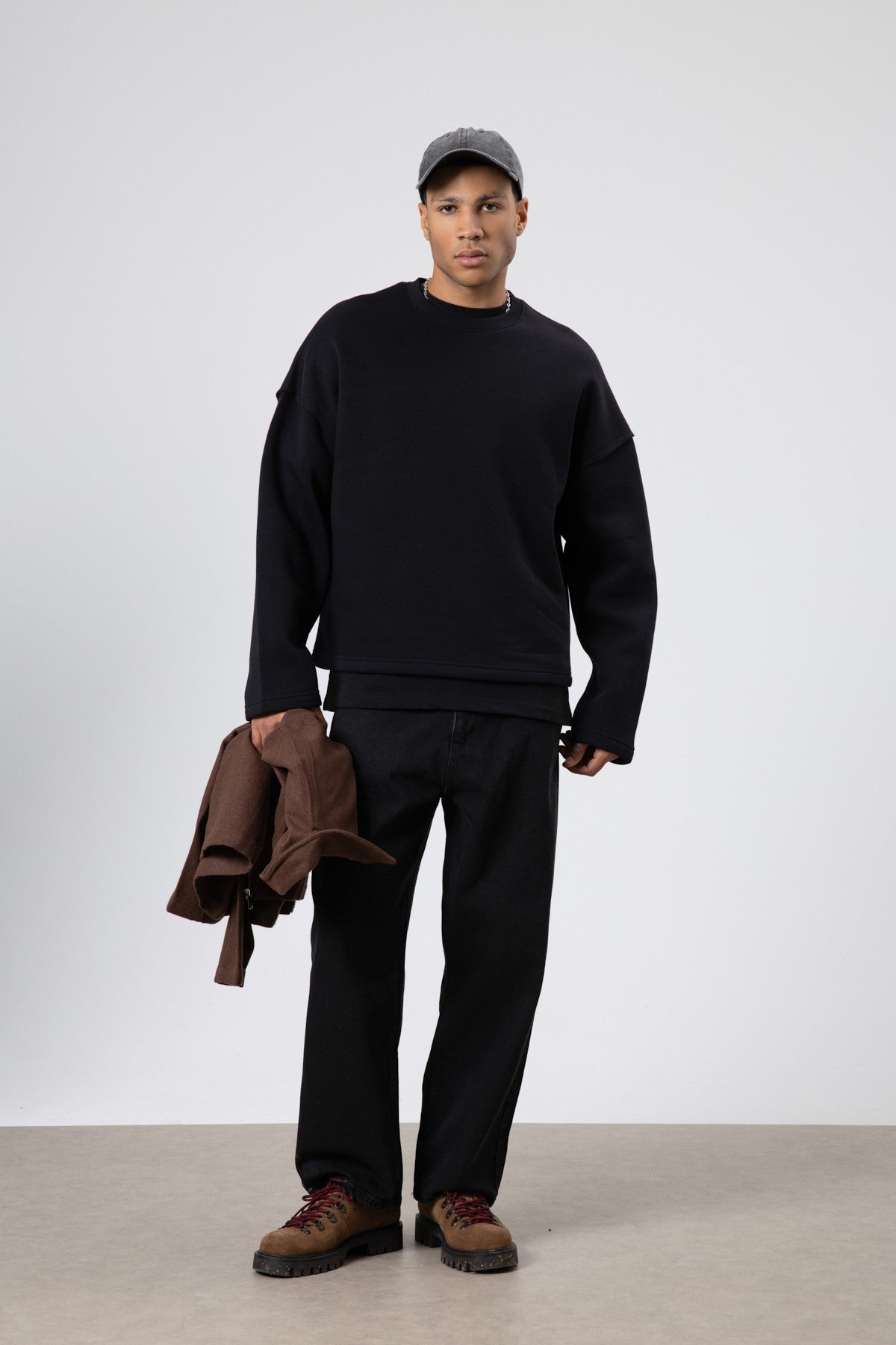 Boxy Fit Basic Sweatshirt