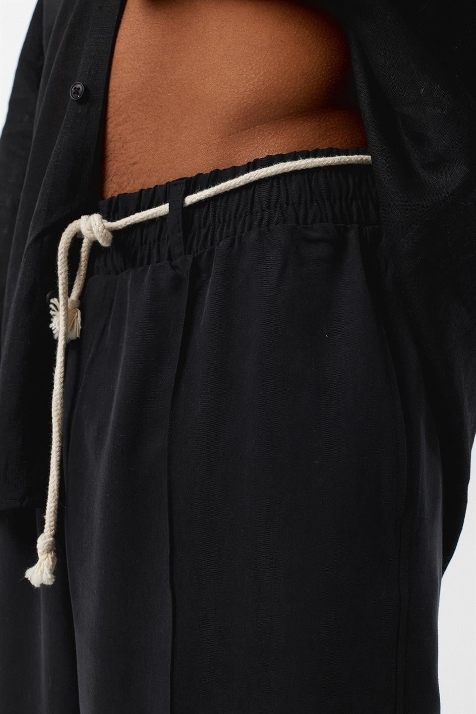 Kemer Detaylı Baggy Lyocell Pantolon