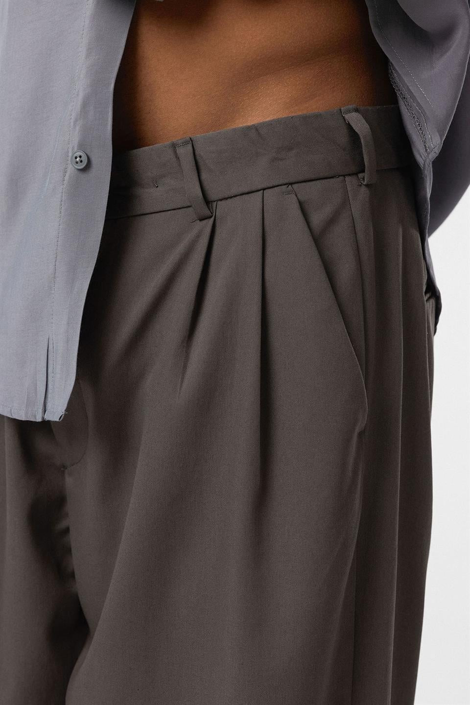 Baggy Fit Pileli Kumaş Pantolon