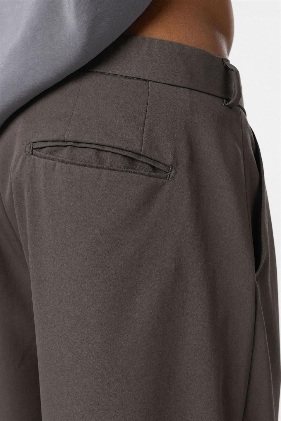 Baggy Fit Pileli Kumaş Pantolon