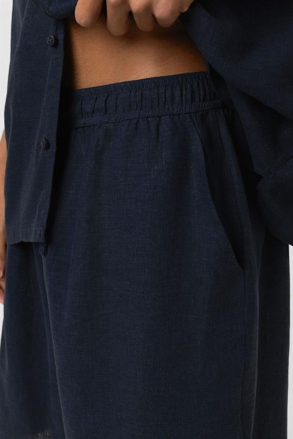Oversize Çift Cepli Keten Şort