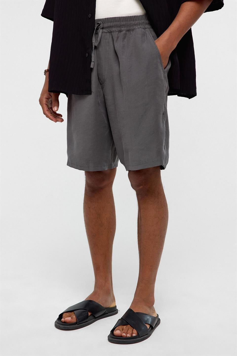 Oversize Modal Kumaş Bermuda Şort