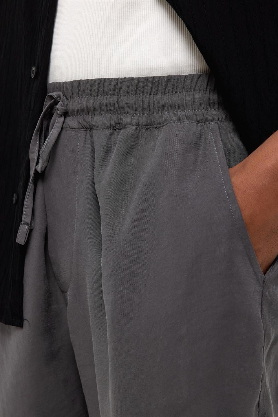 Oversize Modal Kumaş Bermuda Şort