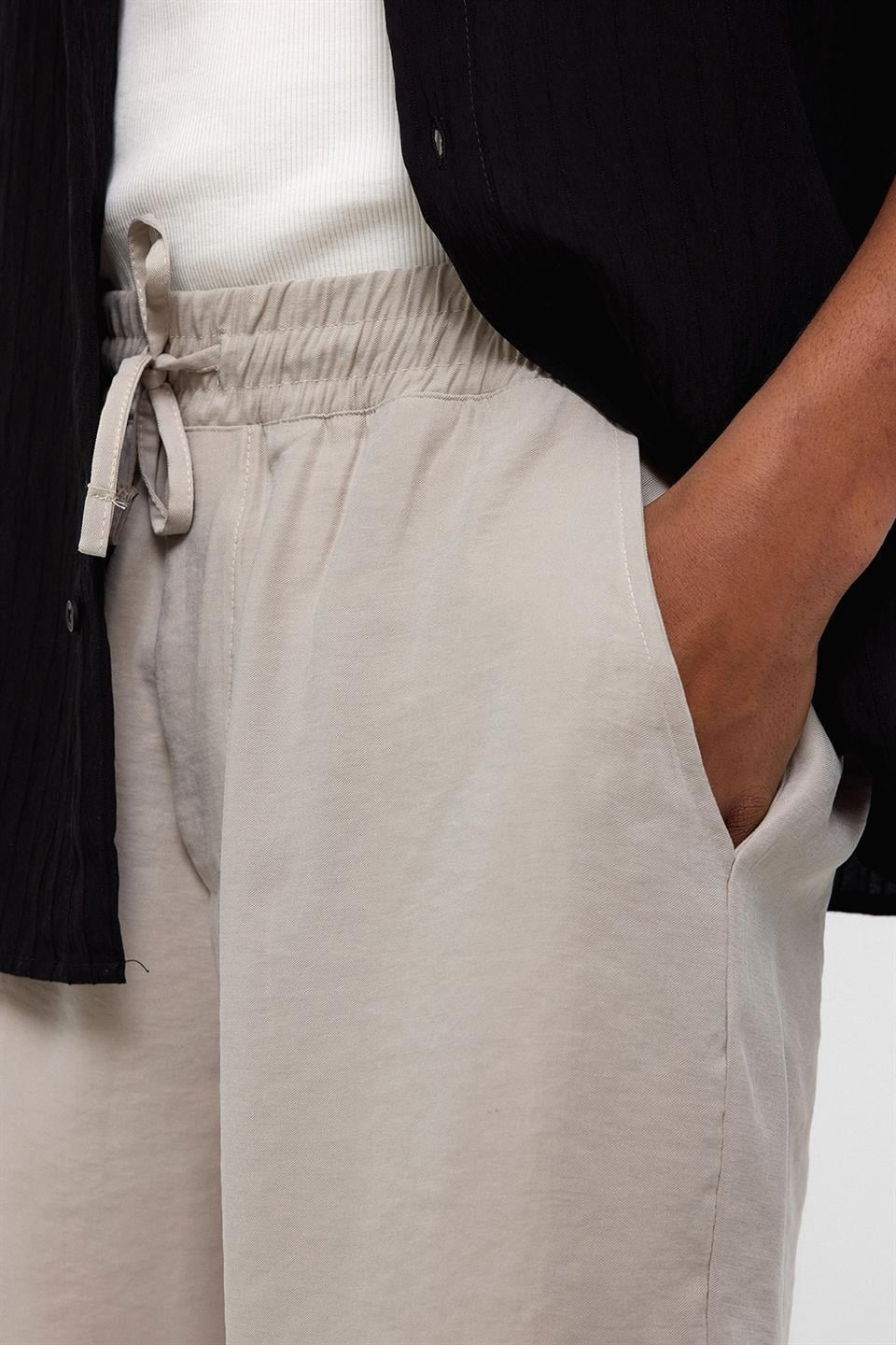 Oversize Modal Kumaş Bermuda Şort