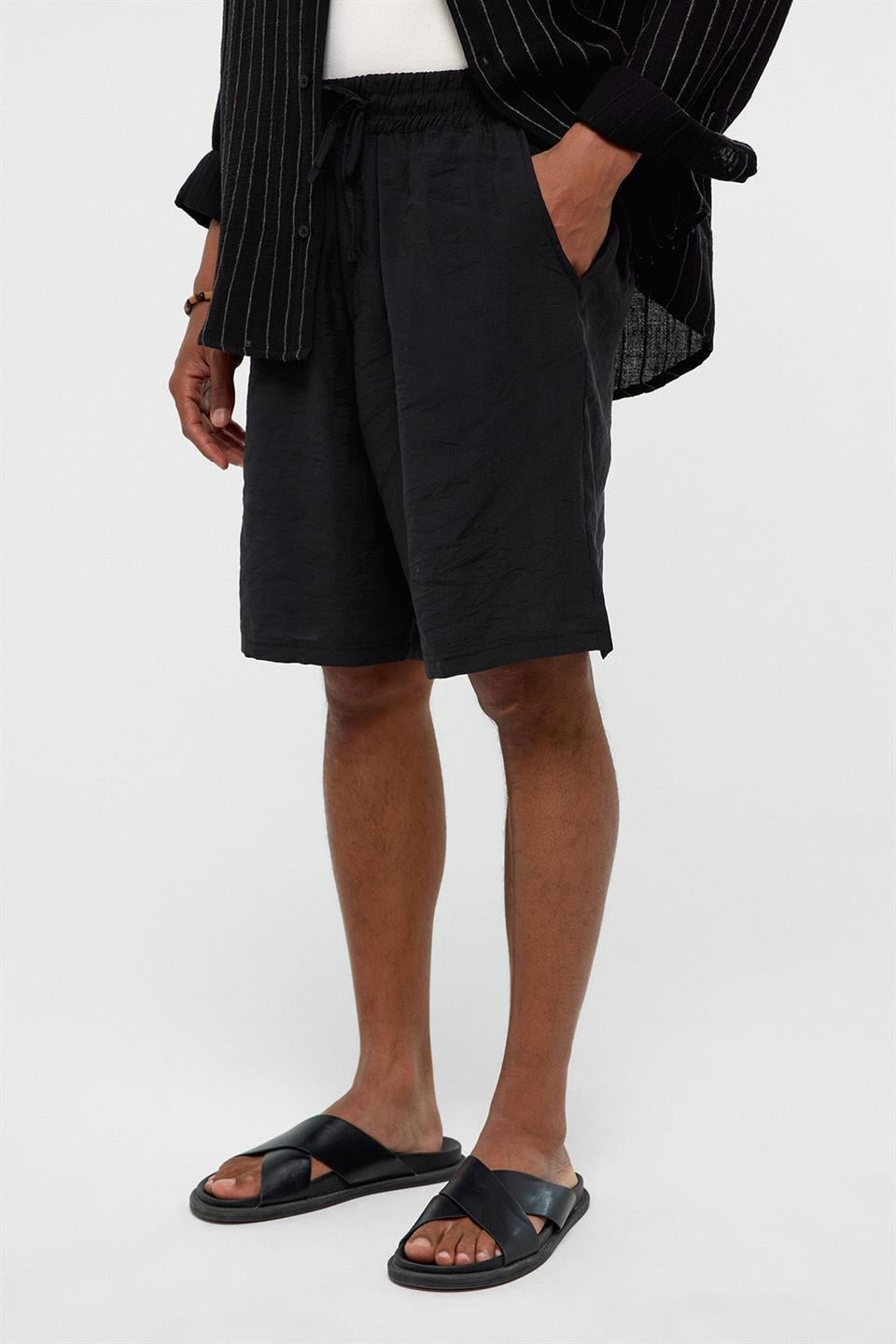 Oversize Modal Kumaş Bermuda Şort