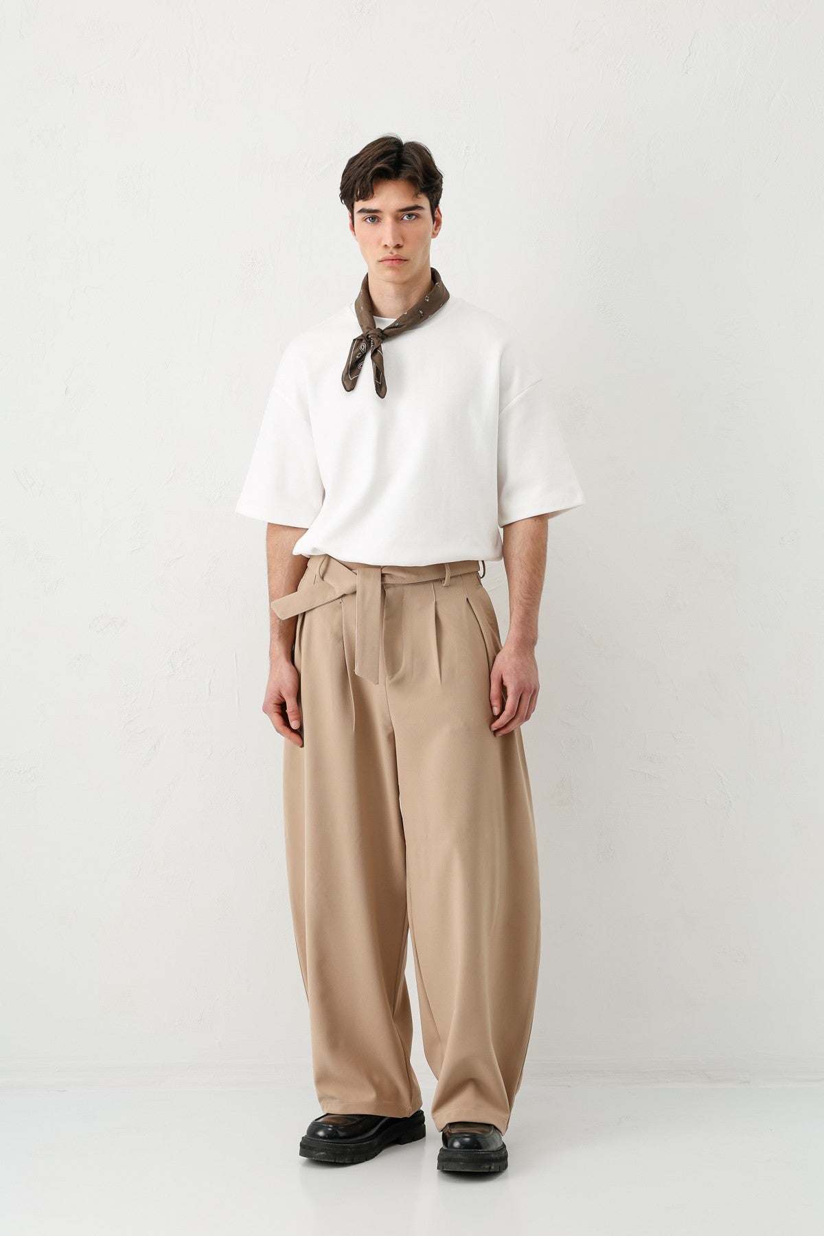 Barrel Fit Tailored Fit Kemerli Pantolon