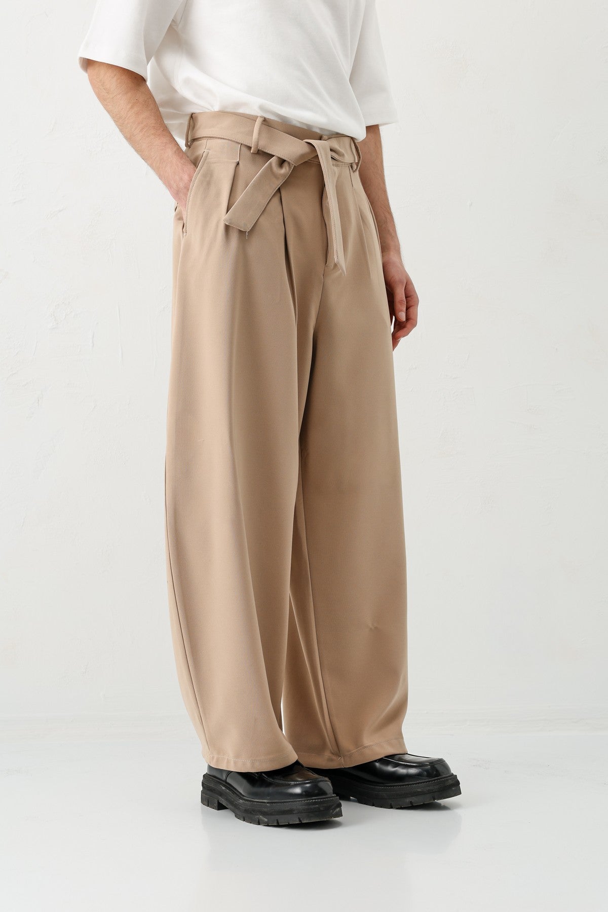 Barrel Fit Tailored Fit Kemerli Pantolon