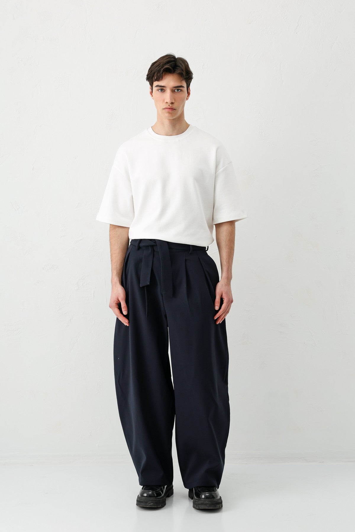 Barrel Fit Tailored Fit Kemerli Pantolon