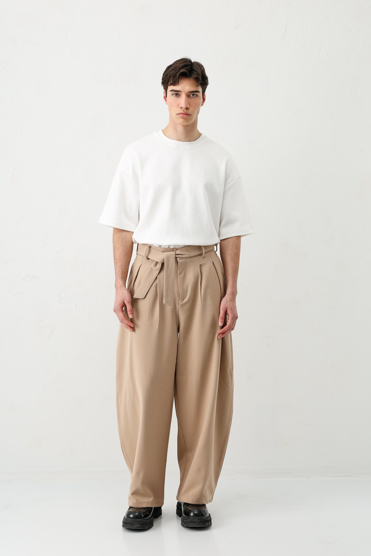 Barrel Fit Tailored Fit Kemerli Pantolon