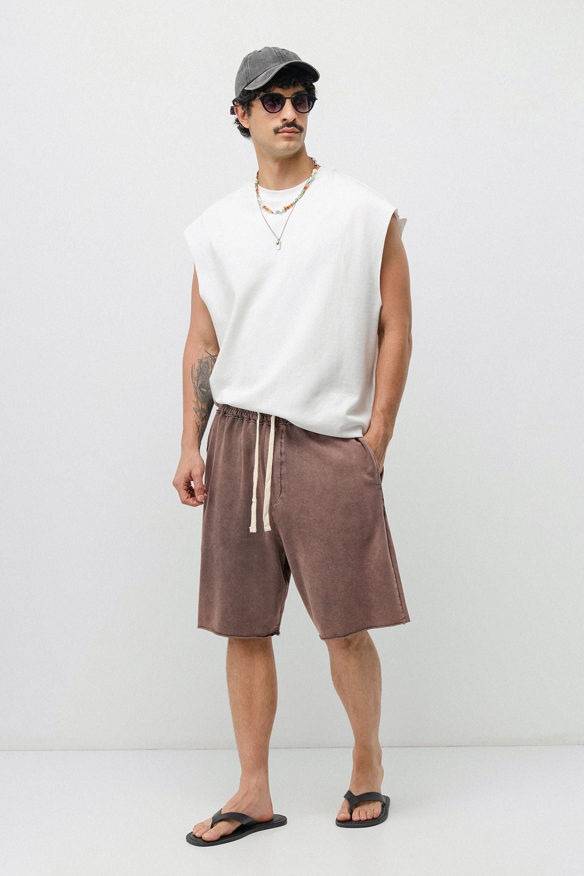 Oversize Yıkamalı Şort