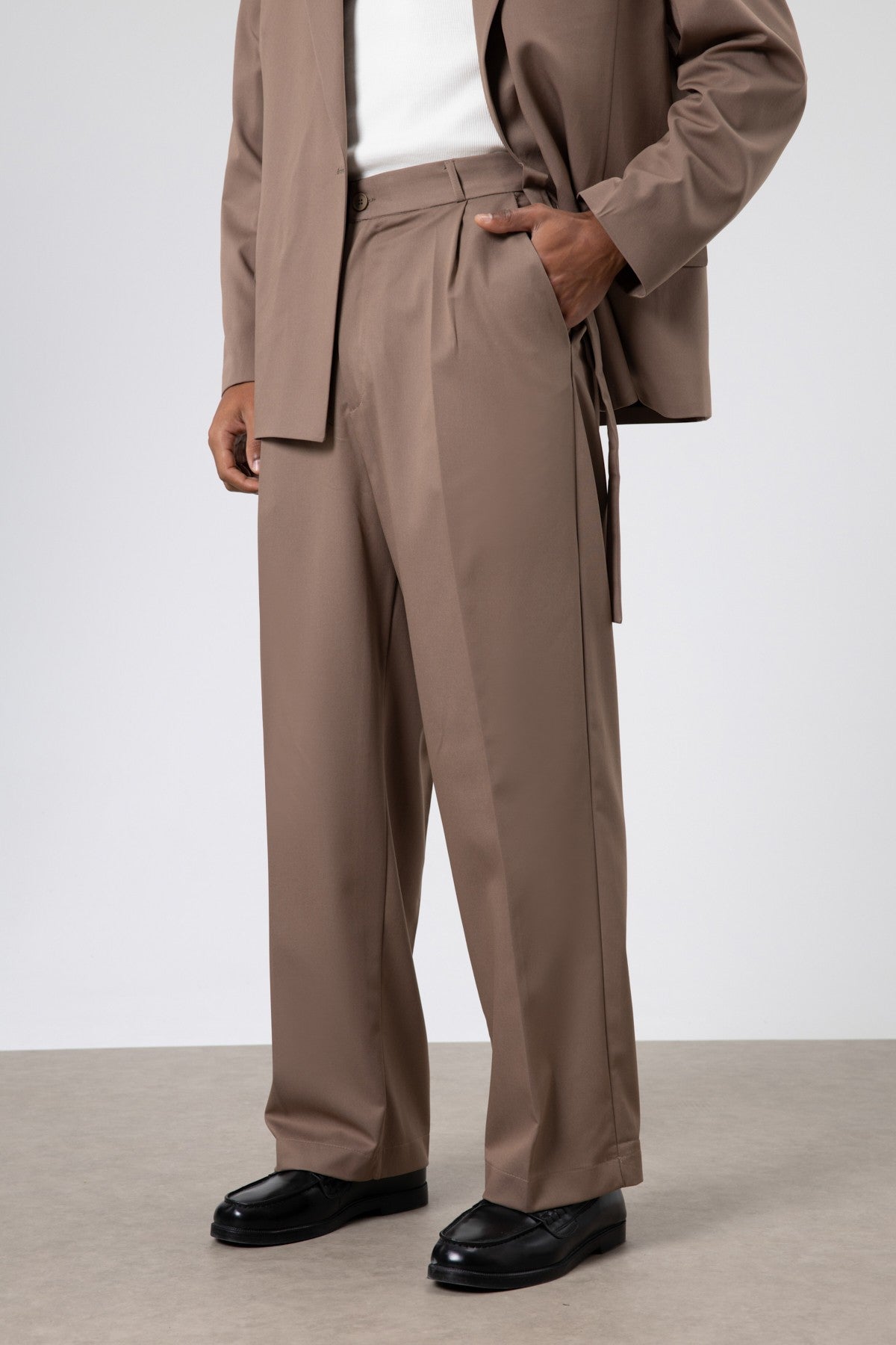 Oversize Kuşaklı Takım Elbise