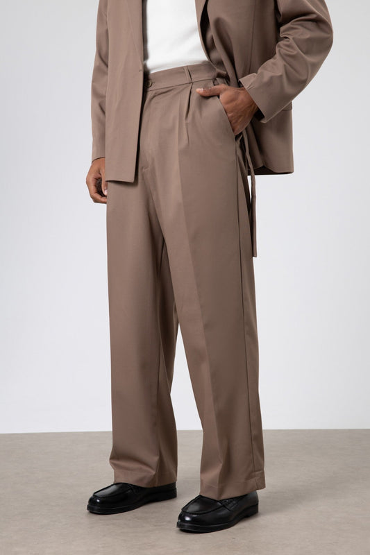 Oversize Kuşaklı Takım Elbise