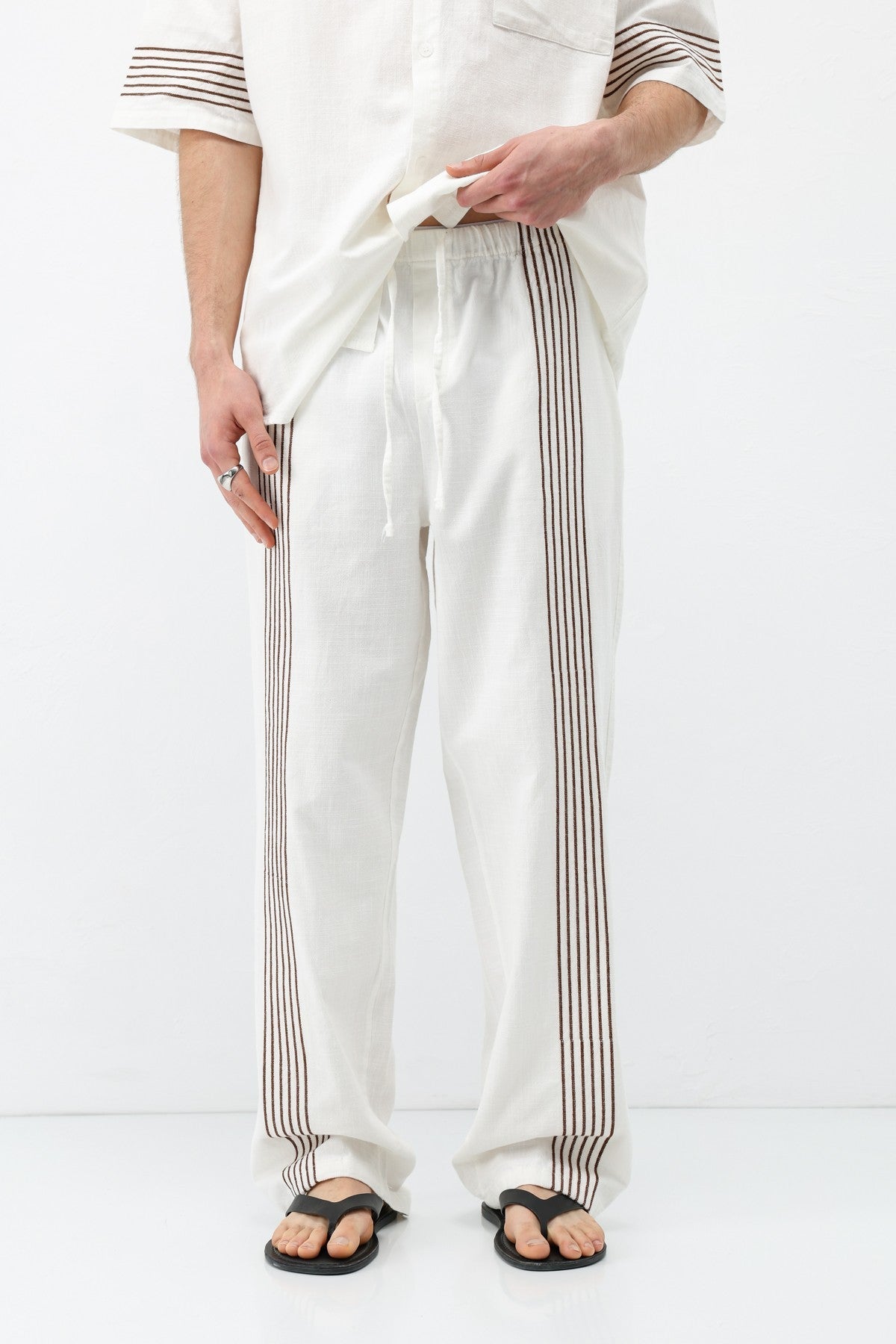 Oversize Çizgi Detaylı Keten Alt Üst Takım