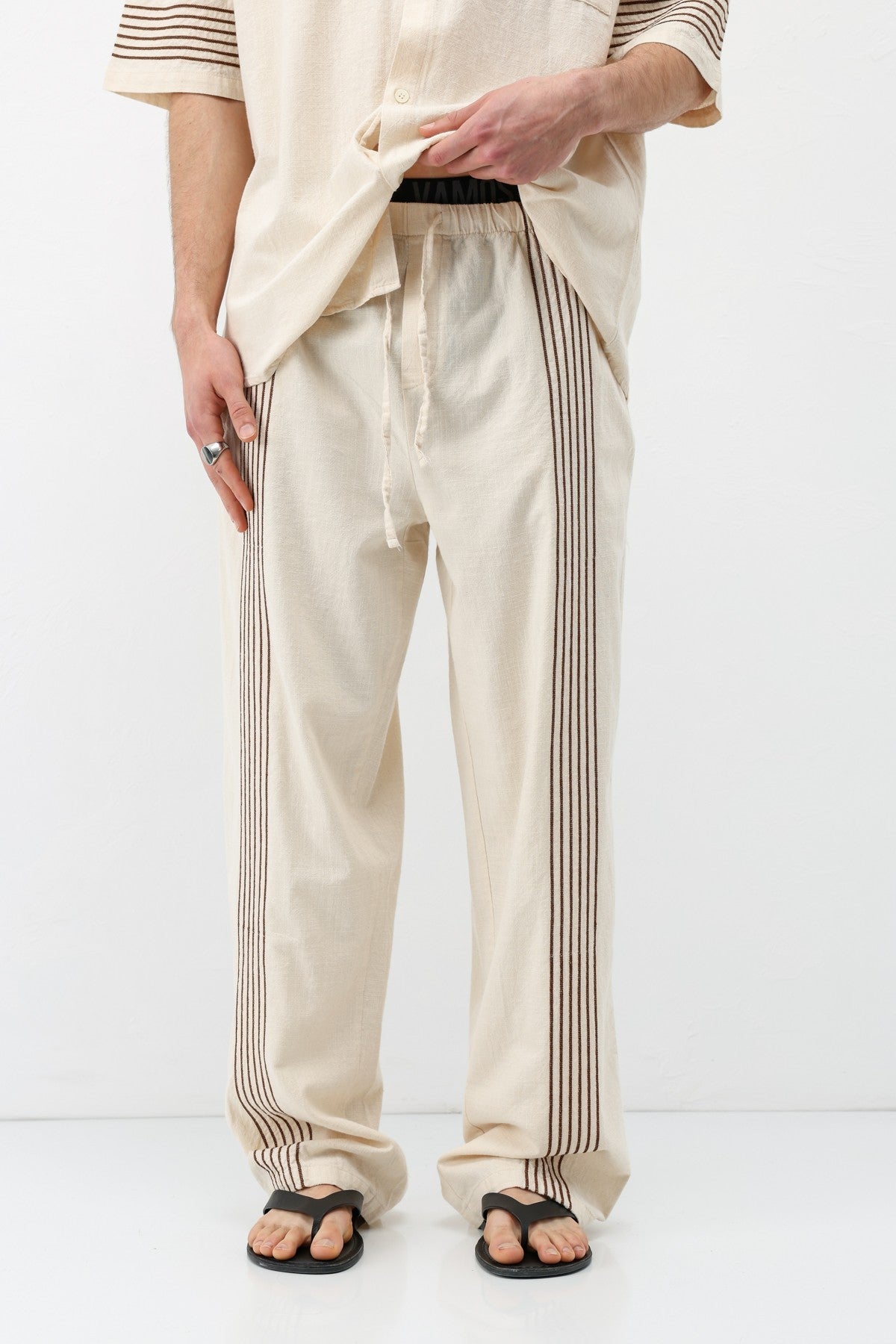 Oversize Çizgi Detaylı Keten Alt Üst Takım